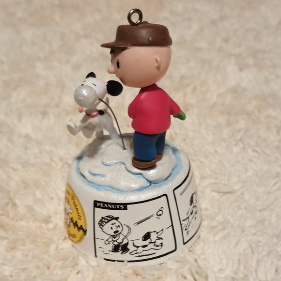 Hallmark Keepsake Ornament, Peanuts 60th Anniversary - Picture 2 of 14